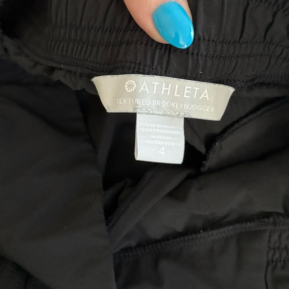 Athleta Textured Brooklyn Jogger Black size 4 Sporty Travel Outdoor - Picture 4 of 4